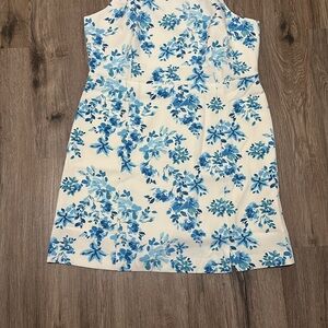 Floral Blue and White Sleeveless Dress